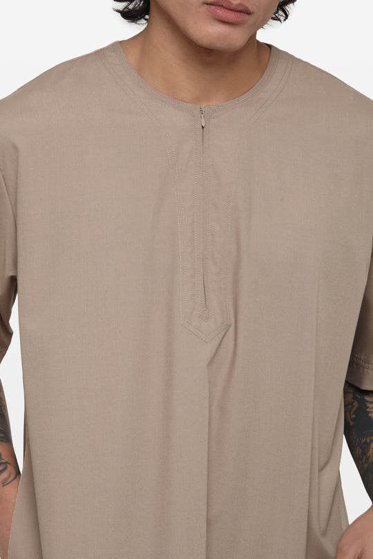 Mocha Meringue Short Sleeve Thobe