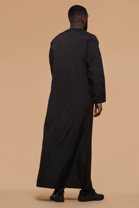 All Black Emirati Thobe