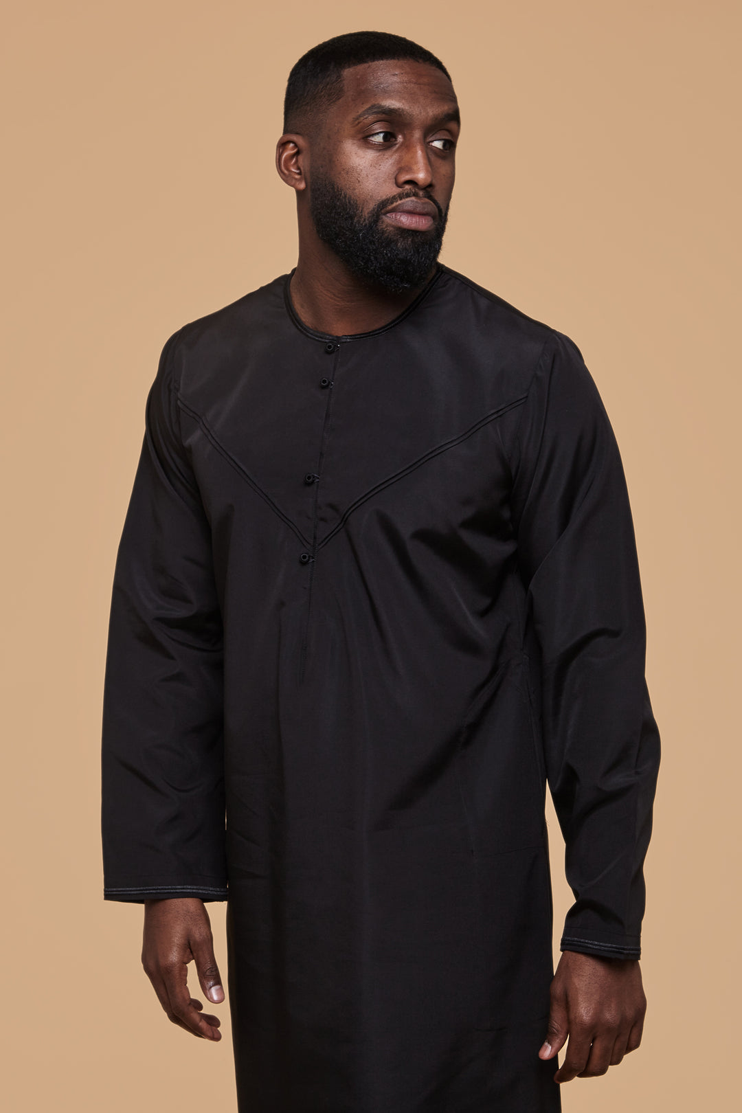 All Black Emirati Thobe