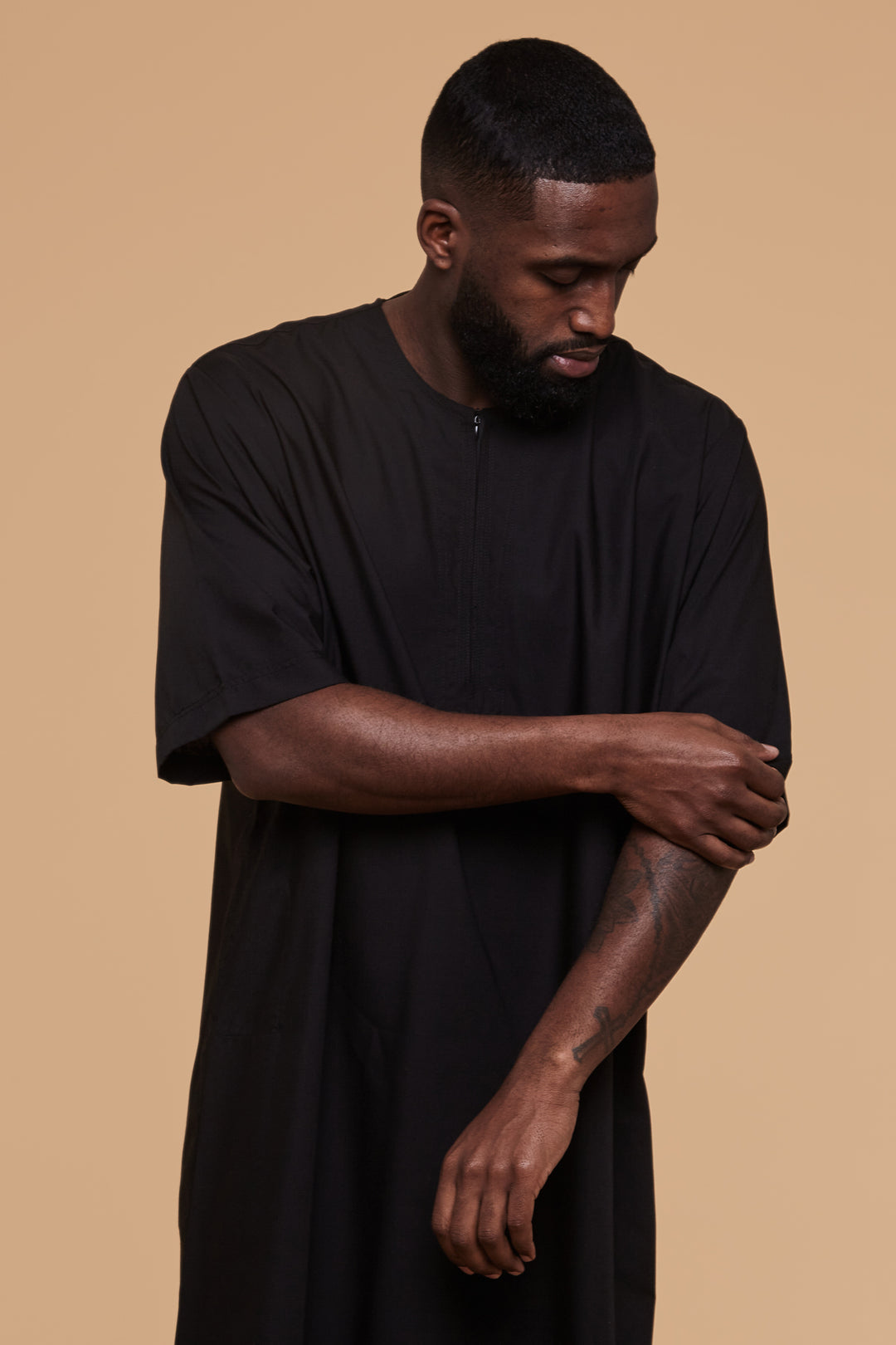 Jet Black Short Sleeve Thobe