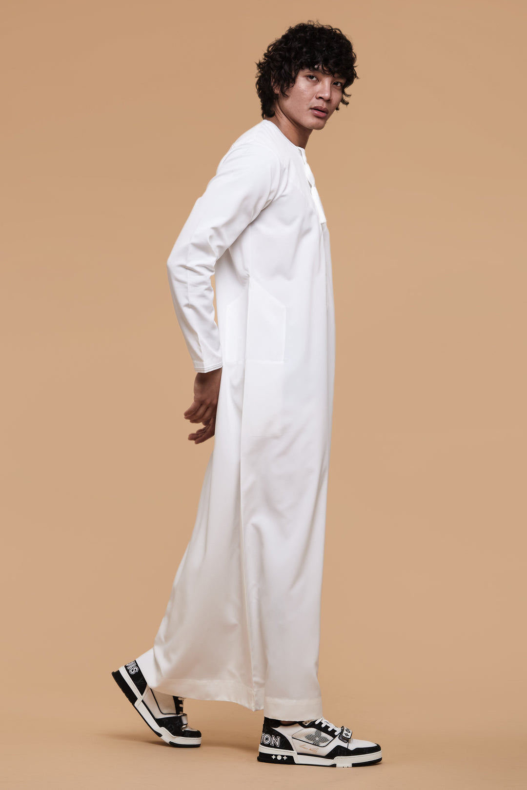 Triple White Omani Thobe