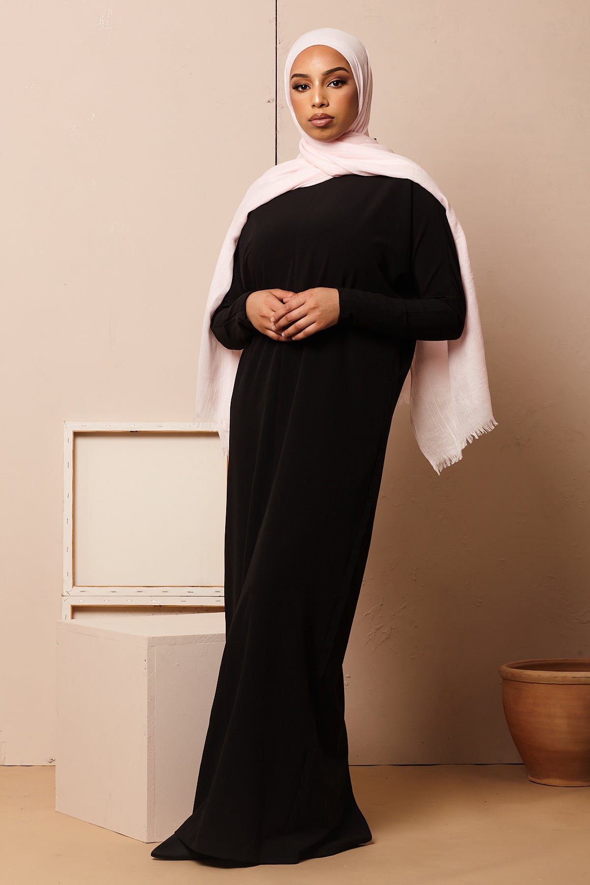 Black High Collar Neck Batwing Abaya