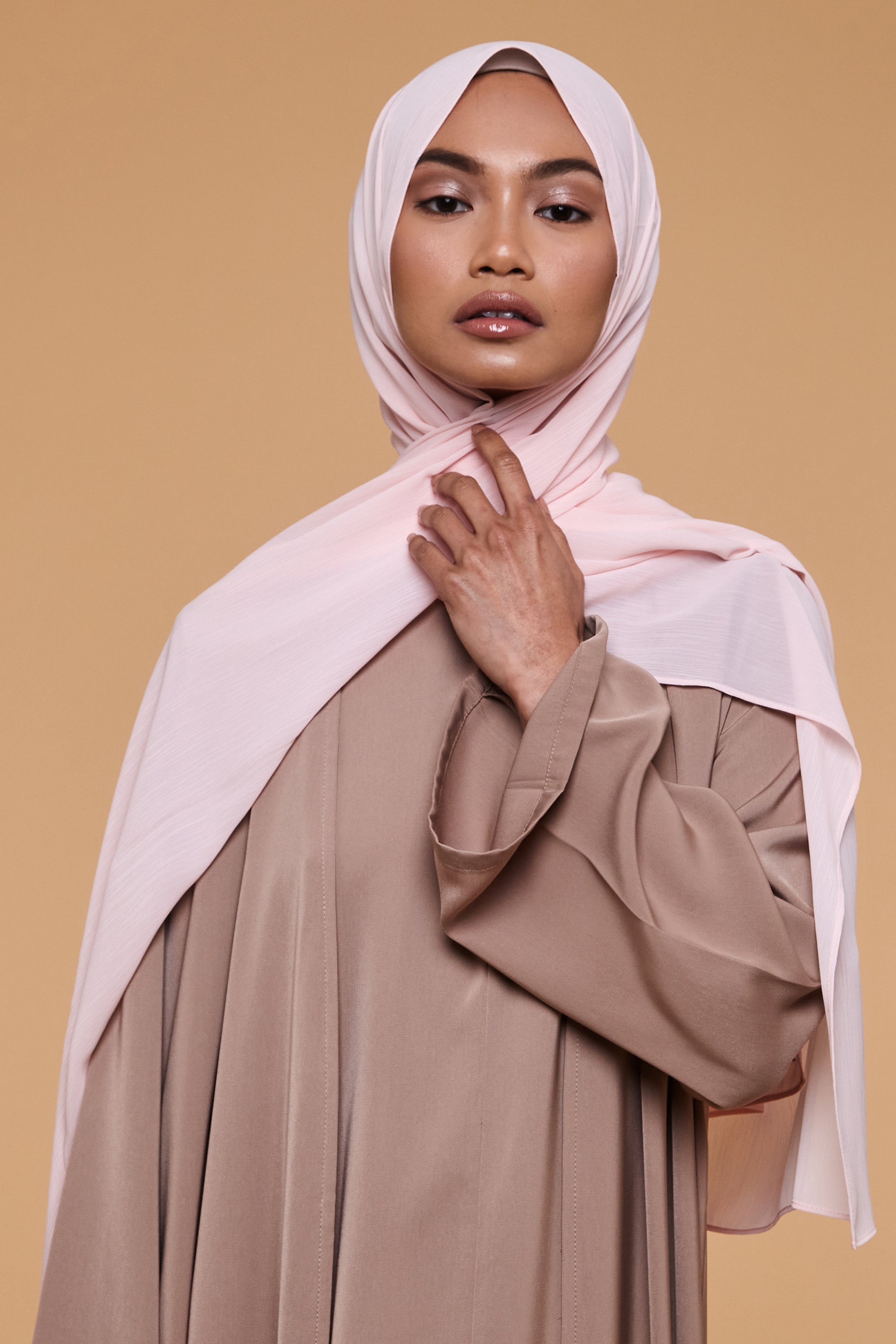 Rose Quartz Crinkle Soft Crepe Hijab – CAVE